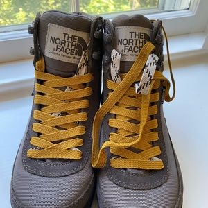 NORTHFACE WOMEN'S BACK-TO-BERKELEY BOOT 7.5